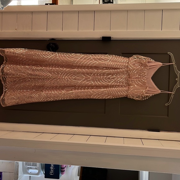 Adrianna Papell size 4 rose gold sequins blush pink dress/evening gown - Picture 3 of 5